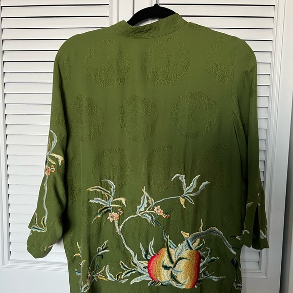 Citron 100% Silk Blouse - Picture 3 of 9